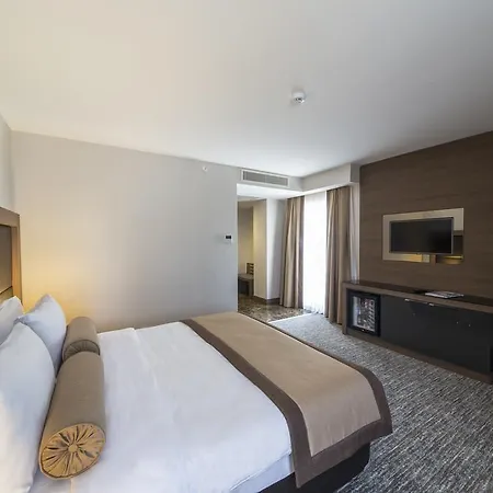 Inside Sisli Hotell 4*